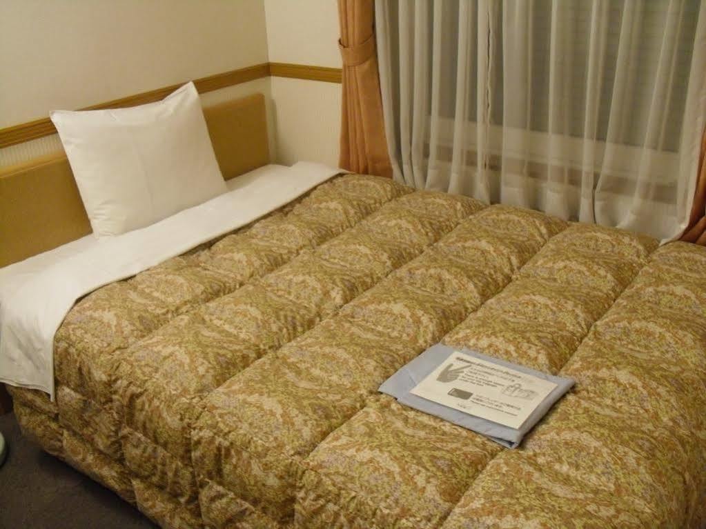 Toyoko Inn Sendai-Eki Nishi-Guchi Chuo Экстерьер фото