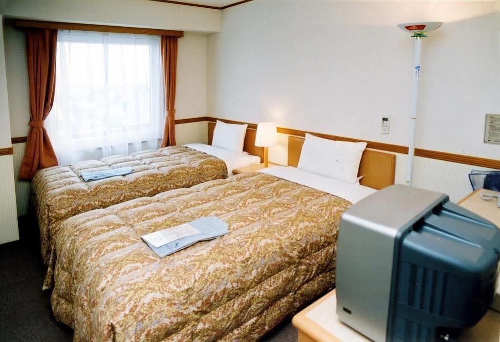 Toyoko Inn Sendai-Eki Nishi-Guchi Chuo Экстерьер фото