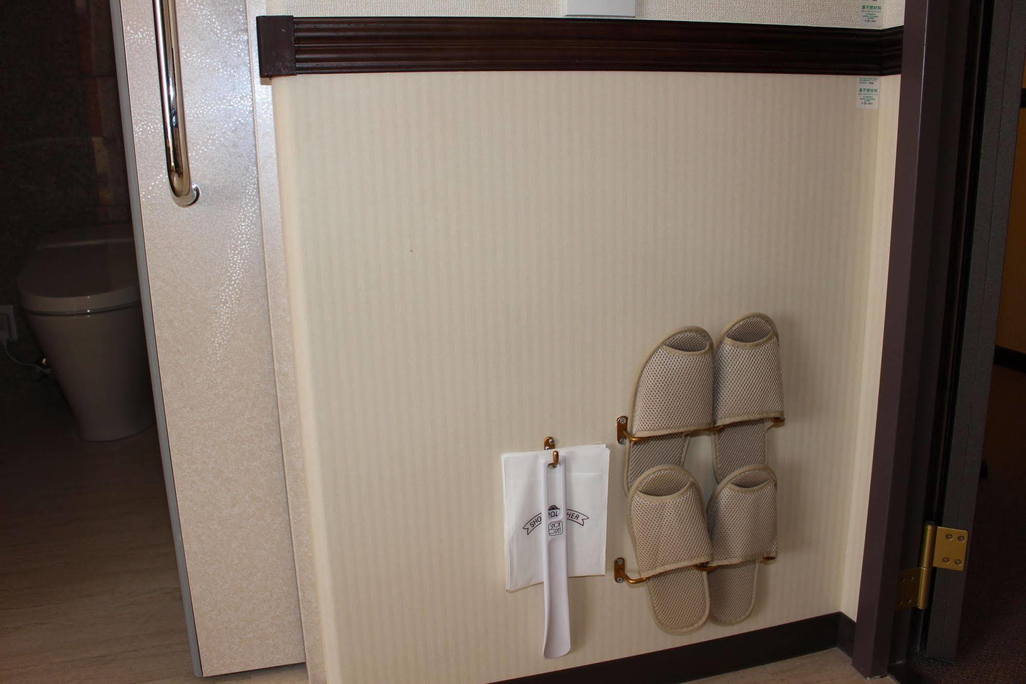 Toyoko Inn Sendai-Eki Nishi-Guchi Chuo Экстерьер фото