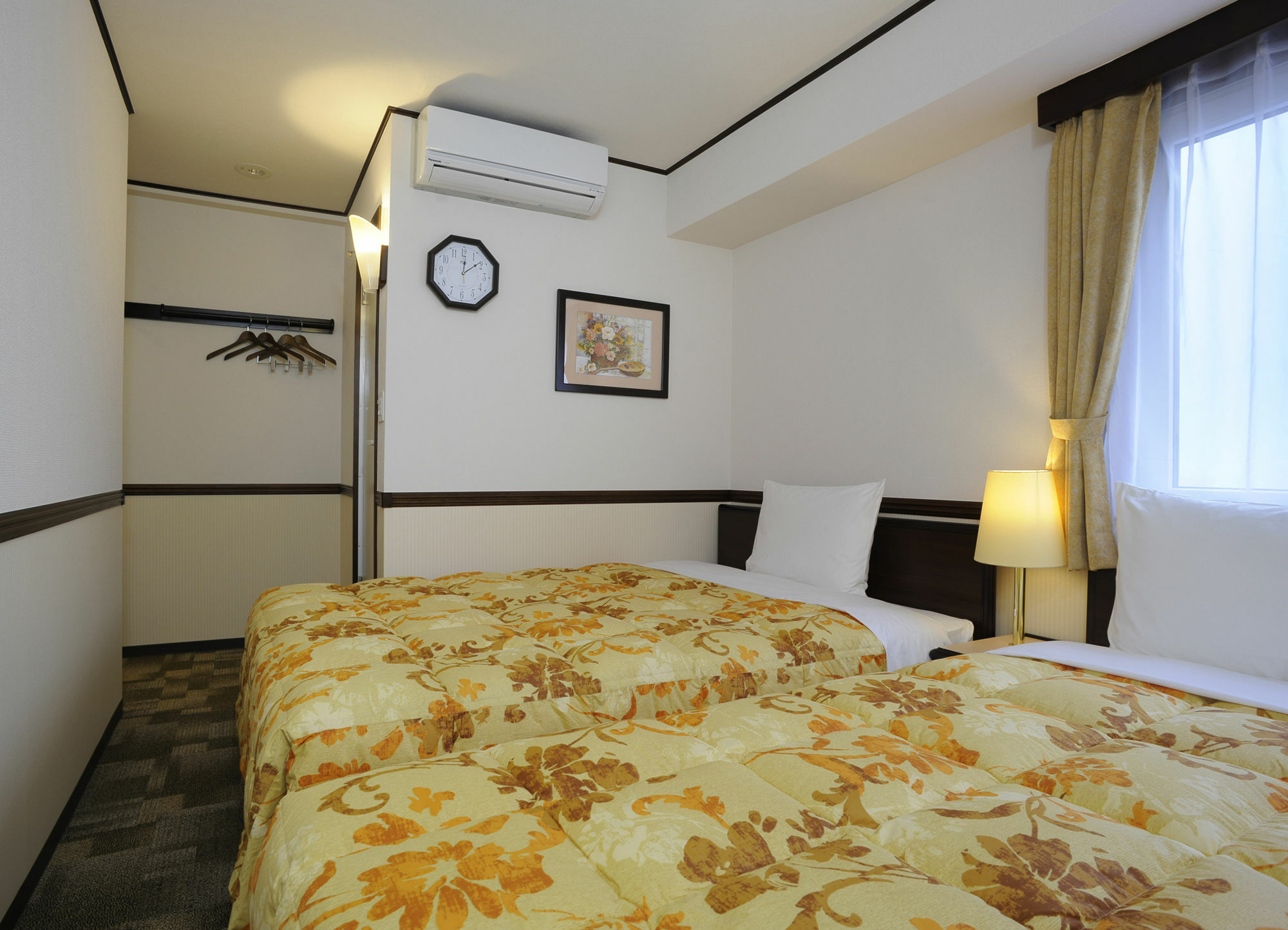 Toyoko Inn Sendai-Eki Nishi-Guchi Chuo Экстерьер фото